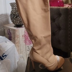 Nude Open Toe Patent leather boots
